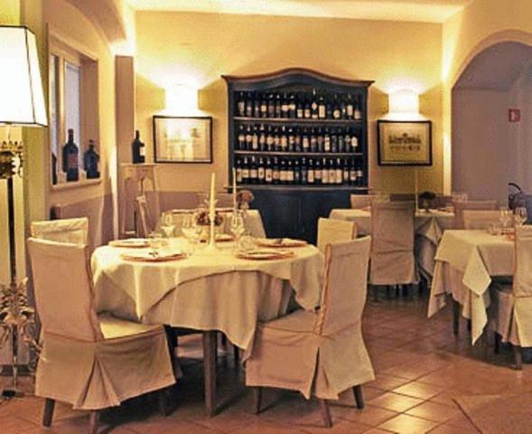 Albergo La Fontanella 산카시아노데이반니 외부 사진