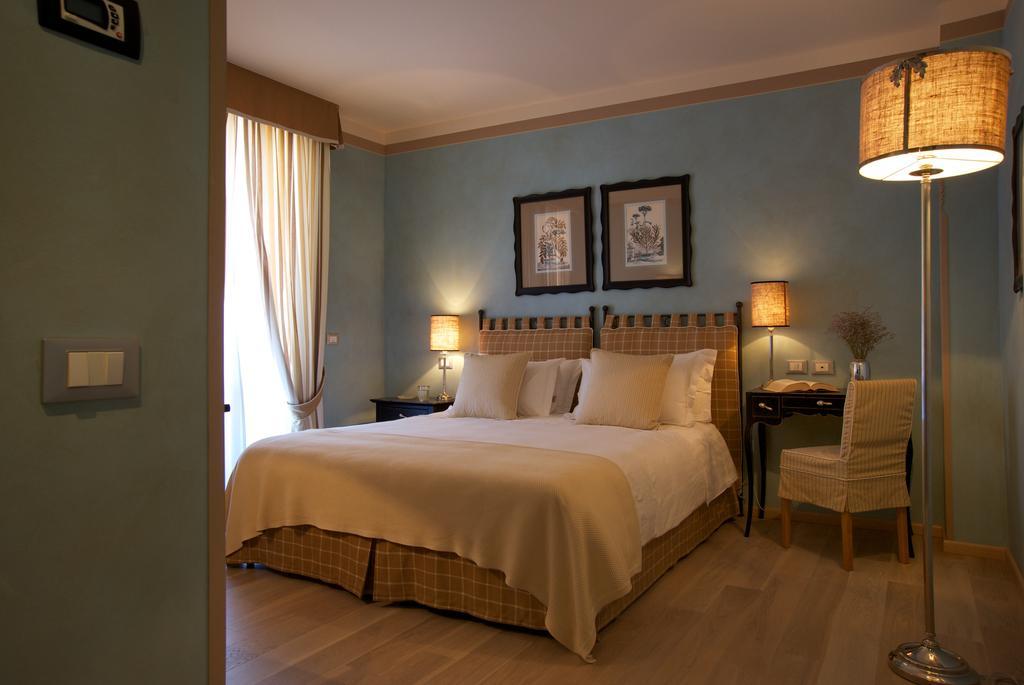 Albergo La Fontanella 산카시아노데이반니 외부 사진